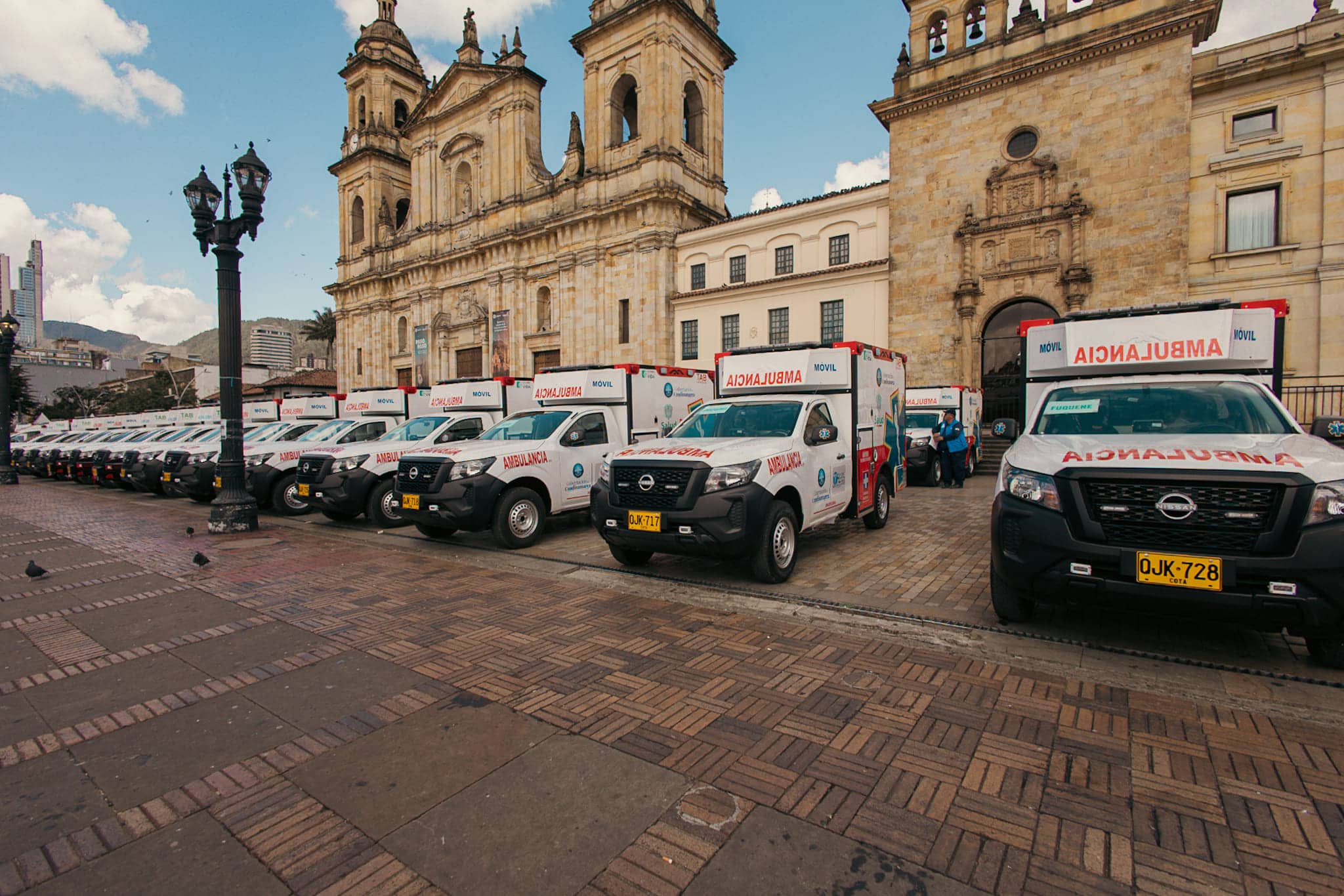 nissan ambulancias 001