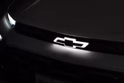 Chevrolet nuevo logo iluminado