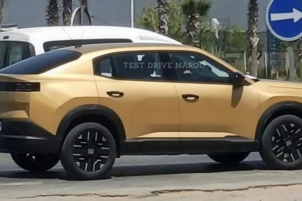 Fiat Fastback 2027 fotos espia 0001
