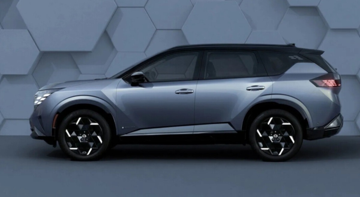 Nissan X Trail 2027 002