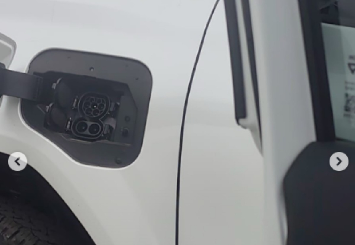 Toyota Hilux BEV electrica Colombia 0003