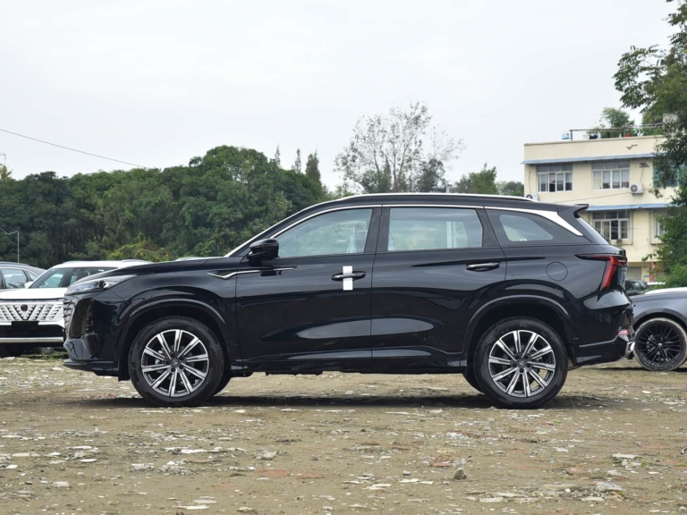 Changan CS75 Plus BlueCore HEV: así quiere dominar China el mercado híbrido en 2026 4 1400x1050 autohomecar chto52kroo2aq3aqagsvat6dans124 768x576 2
