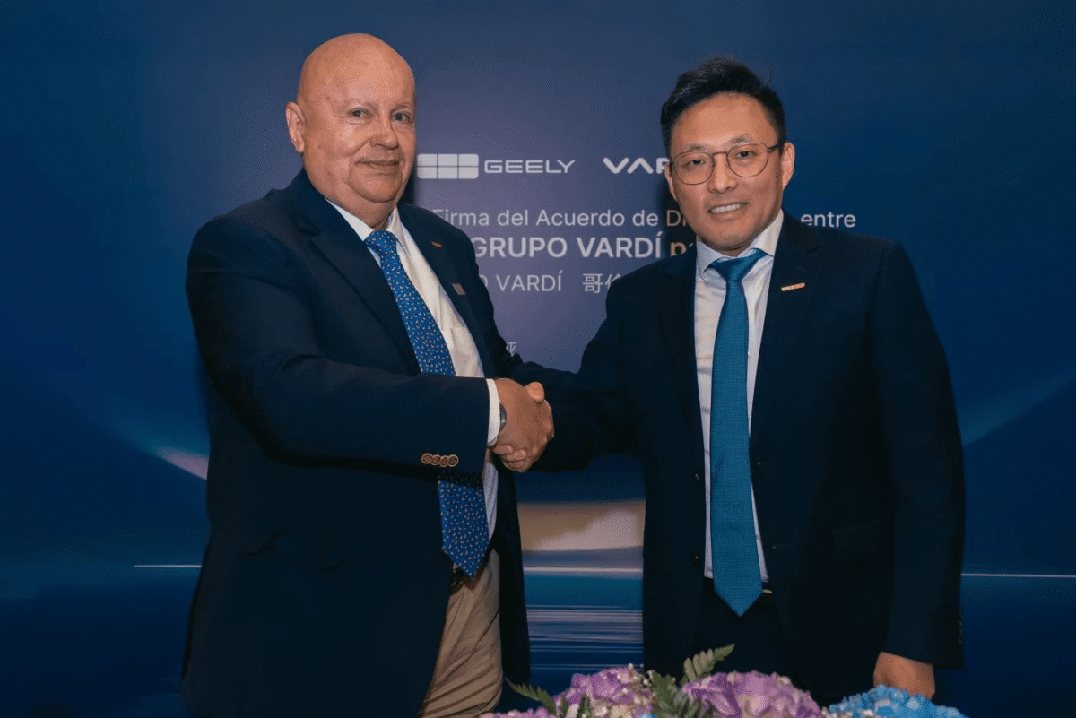 Directivos de Geely Auto International.jpg