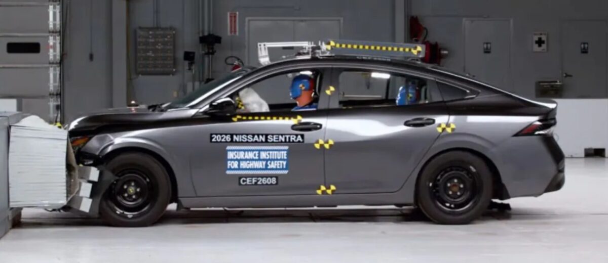 Seguridad al comprar carro: la tecnología ProPILOT Assist está cambiando la decisión de compra 3 Nissan Sentra 2027 IIHS 002