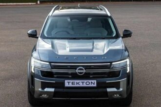 Nissan Tekton 003