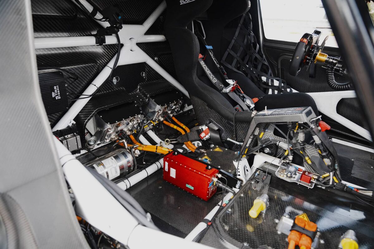 Super Mustang Mach-E n.º 125 conquista Pikes Peak y hace historia con Romain Dumas 4 Super Mustang Mach E EV Pikes Peak 2026 5