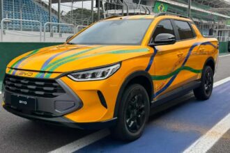 BYD Mako 004