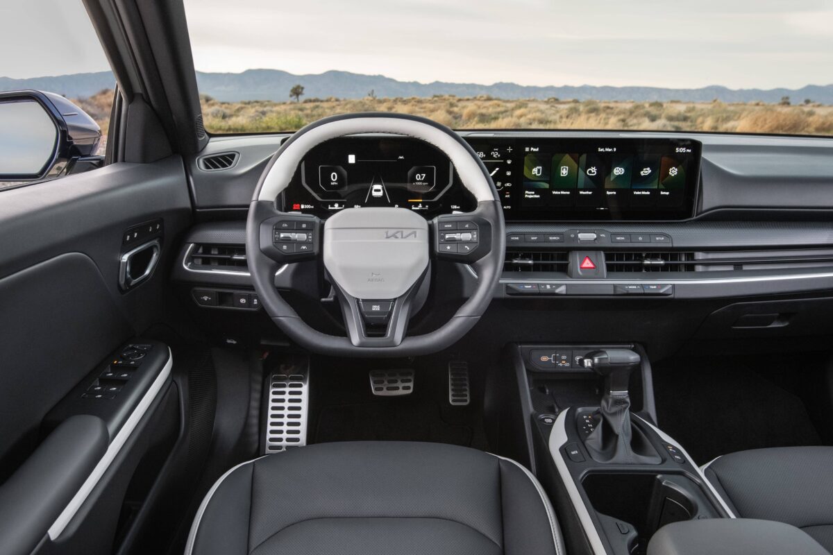 Kia amplía la gama híbrida de Sportage y el K4 estrena motor Turbo 5 Kia K4 GT Line 2