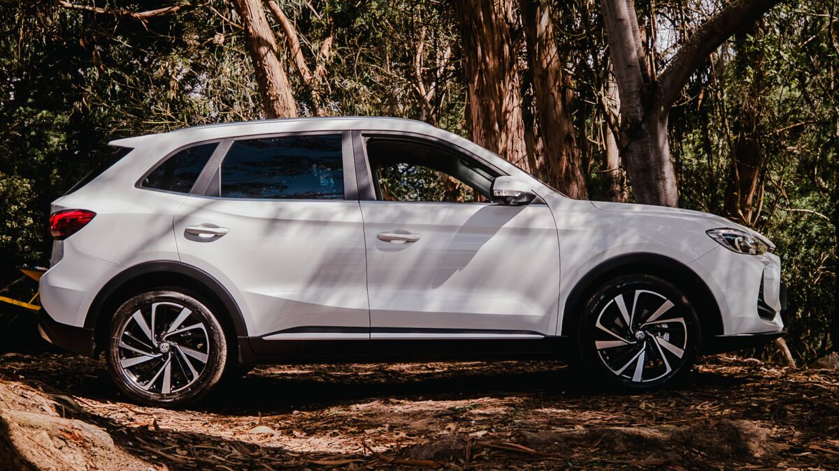 MG ZS Hybrid 003