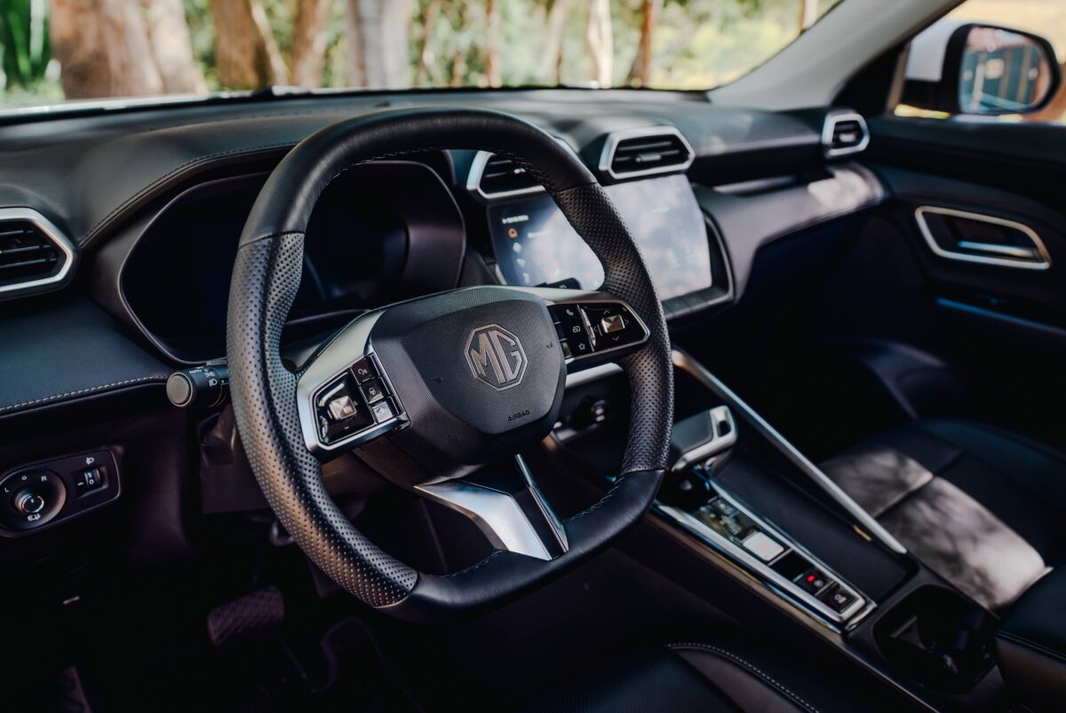 MG ZS Hybrid 005