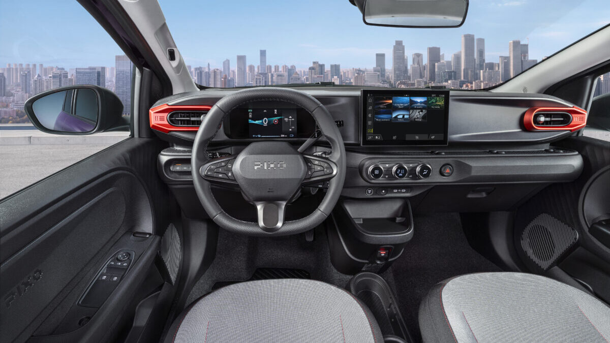 Nissan Pixo: el pequeño eléctrico que llega con 259 km de autonomia y una sorpresa enorme 4 Nissan Pixo 2027 0002