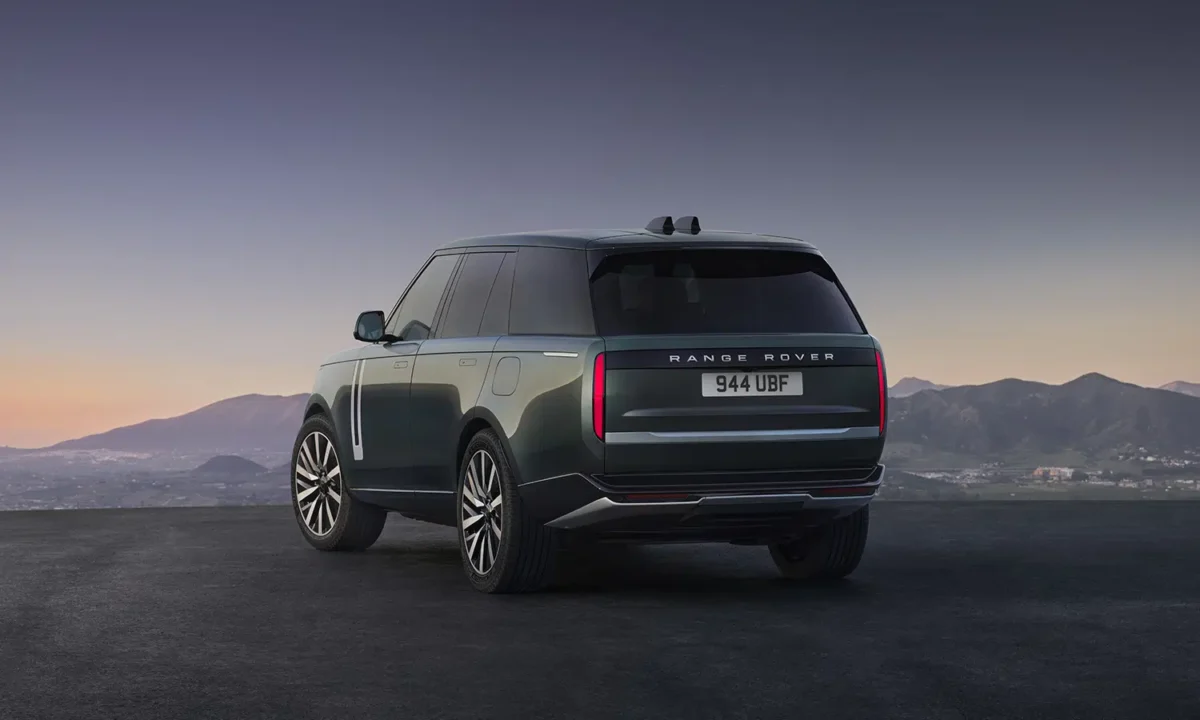 Range Rover Electric: el todoterreno de lujo rompe sus reglas con 550 Caballos y 600 km de autonomía 5 Rover Range Rover Electric 007