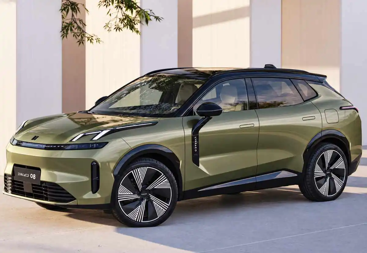 LYNK Y CO 08